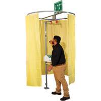 Rideau de s&eacute;curit&eacute; pour douche mont&eacute; sur tube Helyx Safety & Industrial Supplies