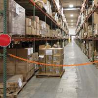 Ensemble de barri&egrave;re &agrave; chaîne magn&eacute;tique pour l'entrep&ocirc;t, Orange, Maillon de 2", 15' de long Helyx Safety & Industrial Supplies