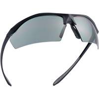Lunettes de s&eacute;curit&eacute; &agrave; protection balistique Sentinel, Lentille Fum&eacute;e, Antibu&eacute;e/Anti-&eacute;gratignures/Polaris&eacute;, ANSI Z87+ Helyx Safety & Industrial Supplies