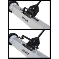 Balayeuse magn&eacute;tique &agrave; pousser, 24" la Helyx Safety & Industrial Supplies