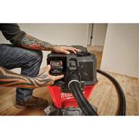 Aspirateur sec/humide sans fil M18 Fuel, 18 V, Capacit&eacute; 6 gal. Helyx Safety & Industrial Supplies