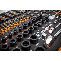 Jeu d'outils pour m&eacute;canicien Bolt Biter dans un plateau de rangement en mousse 97 mcx Helyx Safety & Industrial Supplies