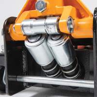 Heavy-Duty Floor Jack, 3 Ton(s) Capacity, 5-1/4" Lowered, 18-1/4" Raised, Manual Hydraulic Helyx Safety & Industrial Supplies