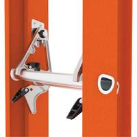 BuildMan&reg; Extension Ladder, 300 lbs. Cap., 16' H, Grade 1A Helyx Safety & Industrial Supplies