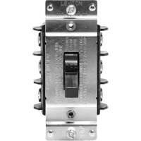 Three Phase Three Pole Disconnect Switch Helyx Safety & Industrial Supplies