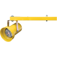 Lampes DEL en m&eacute;tal pour quai de chargement Helyx Safety & Industrial Supplies