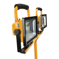 Projecteur double, DEL, 40 W, 4800 lumens, Boîtier en Aluminium Helyx Safety & Industrial Supplies