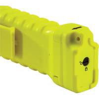 Lampe de poche magn&eacute;tique &agrave; angle droit, DEL, 336 lumens, Piles AA Helyx Safety & Industrial Supplies