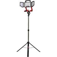 Lampe de travail &agrave; DEL professionnelle &agrave; panneaux pliants lumens sans fil 18V sur tr&eacute;pied, DEL, 3600 lumens Helyx Safety & Industrial Supplies